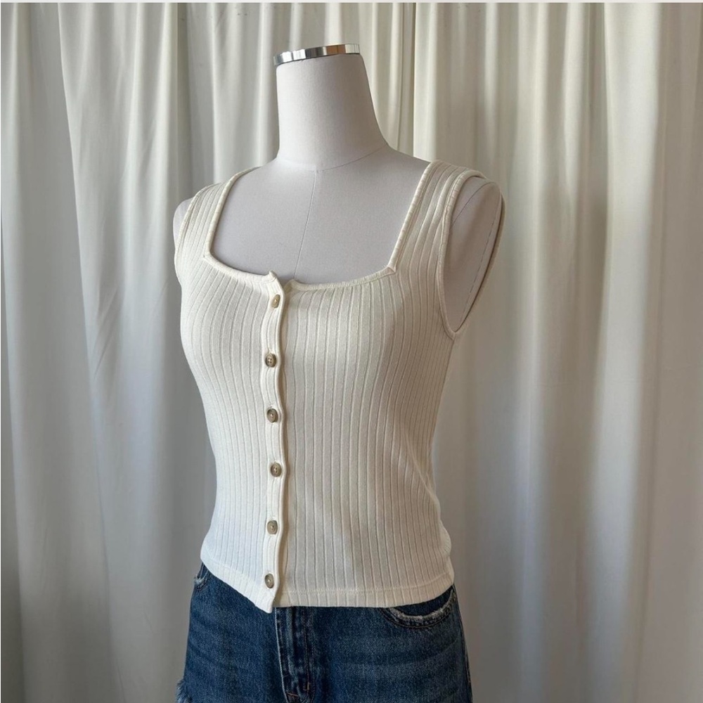 Madewell white ribbed Button-front Tank Top size XS. - Picture 2 of 8